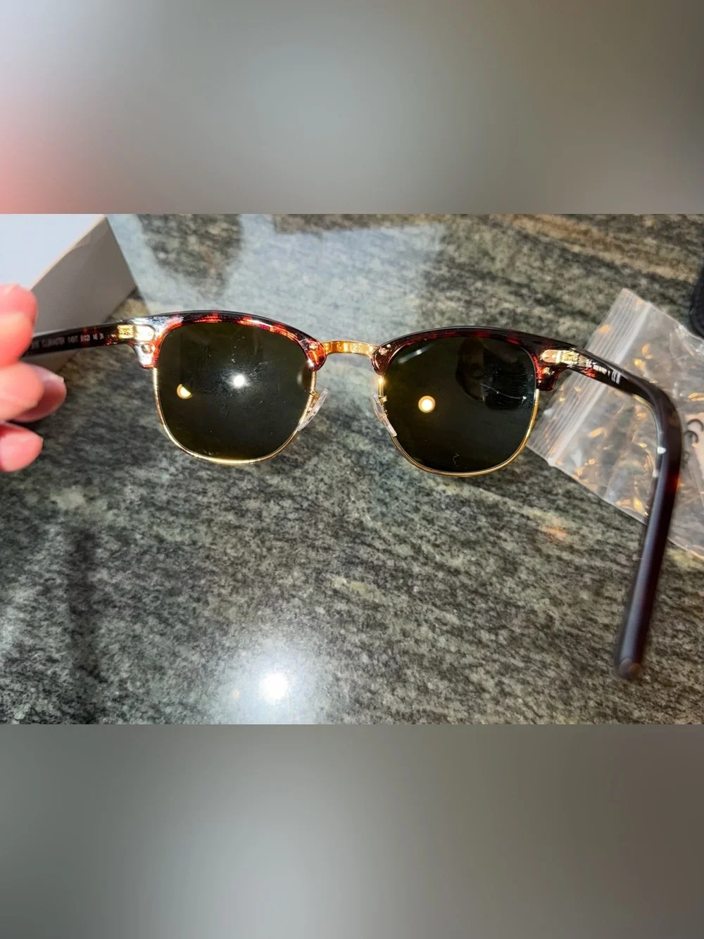 RAY-BAN Clubmaster blue mirror lense/tortoise frames NEW IN BOX - Picture 5 of 7